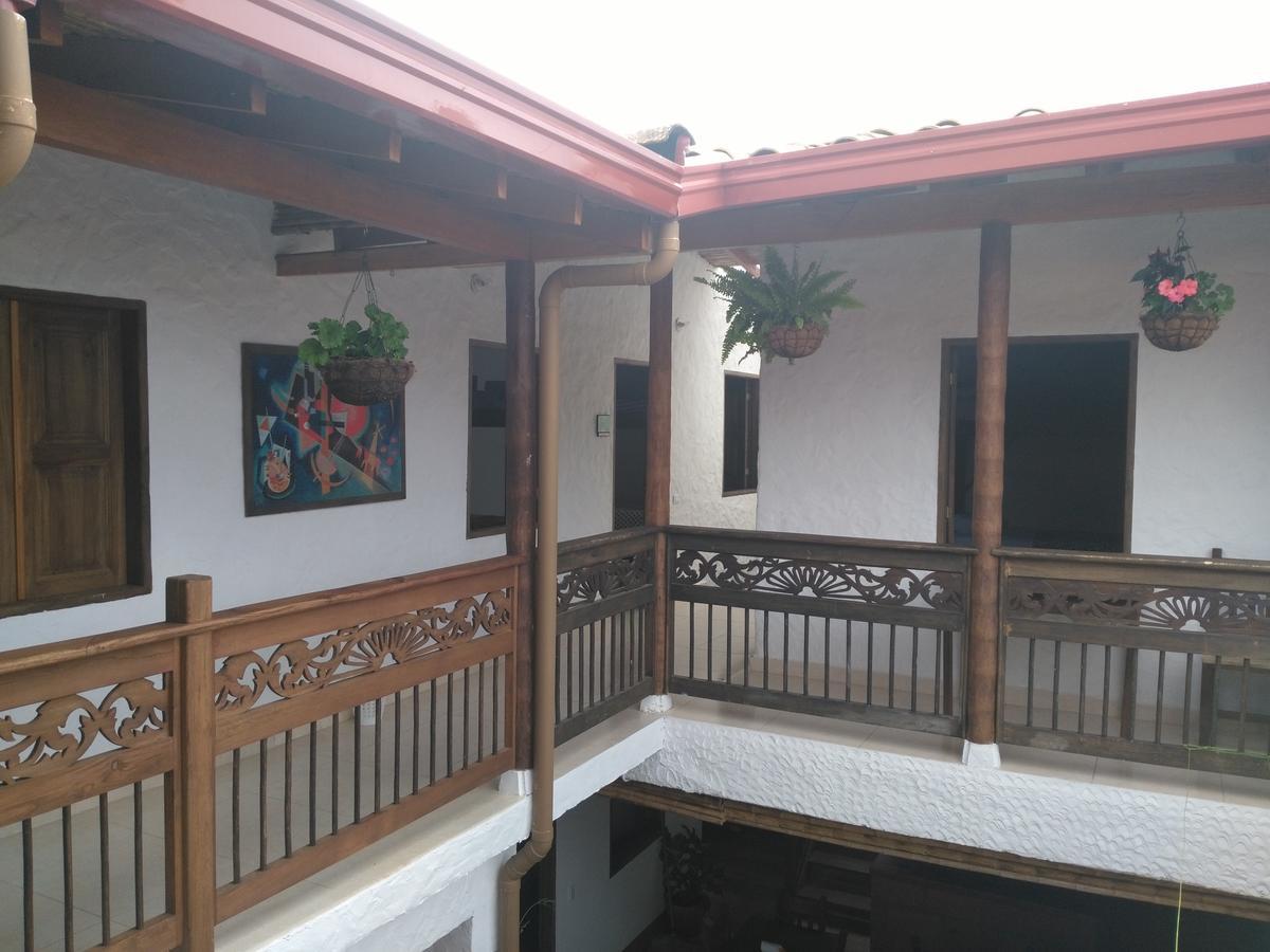 Sergeant Pepper'S Hostel Jardín Esterno foto