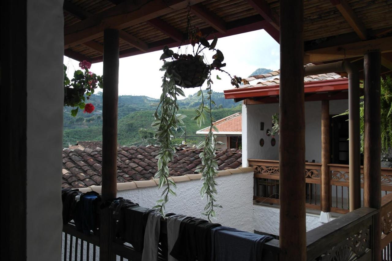 Sergeant Pepper'S Hostel Jardín Esterno foto