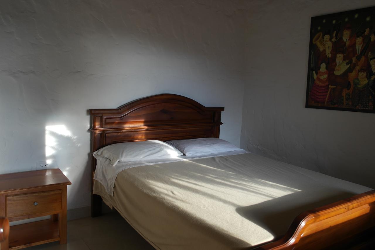 Sergeant Pepper'S Hostel Jardín Esterno foto