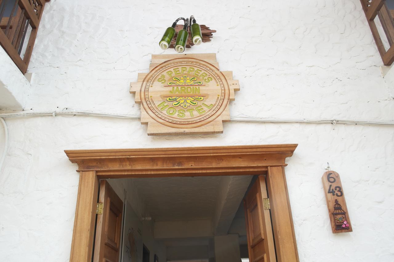 Sergeant Pepper'S Hostel Jardín Esterno foto