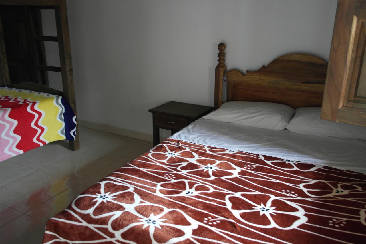 Sergeant Pepper'S Hostel Jardín Esterno foto