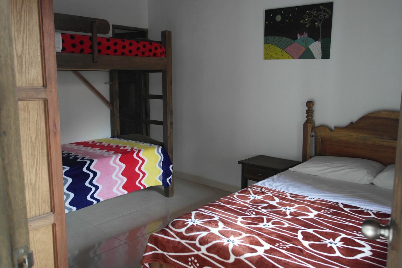Sergeant Pepper'S Hostel Jardín Esterno foto